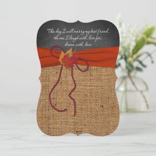 Fall Leaves FAUX Burlap, Chalkboard Wedding Invite Kaart (Staand voorkant)