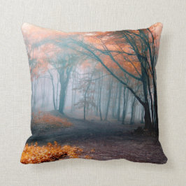Fall Leaves in Foggy Bossen Pillow Kussen