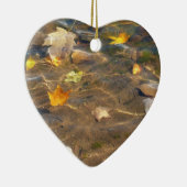 Fall Leaves in Pond Water Natuur Fotografie Keramisch Ornament (Rechts)