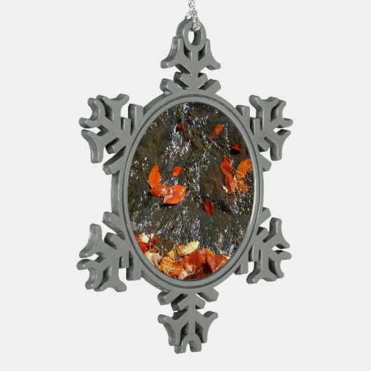 Fall Leaves in Waterfall I Autumn Photography Tin Sneeuwvlok Ornament (Links)