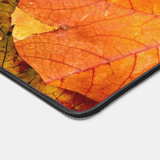 Fallen Autumn Leaves Bureaumat (Hoek)