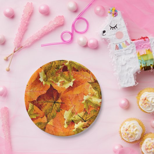 Fallen Autumn Leaves Papieren Bordje (Feest)
