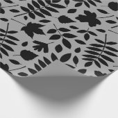 Fallen Leaves Big Pattern Black op grijs Cadeaupapier (Hoek)