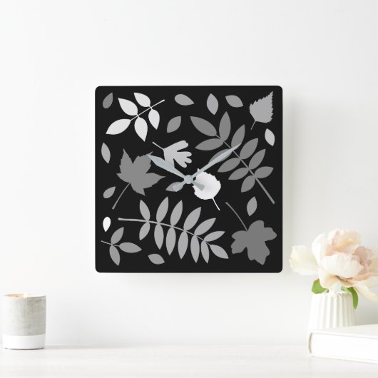 Fallen Leaves Design Grijzen Wit Zwart Vierkante Klok (Huis)