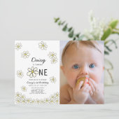Falling Daisies White Floral Foto 1e verjaardag Kaart (Staand voorkant)