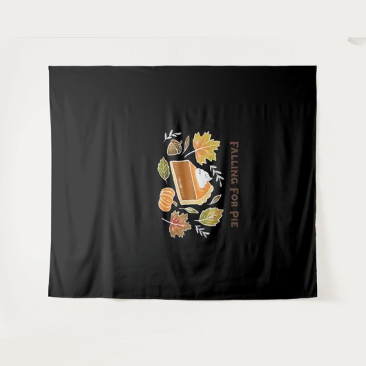 Falling for Pie – Gezellig Herfst Pompoen Pie Desi Wandkleed (Voorkant (horizontaal))