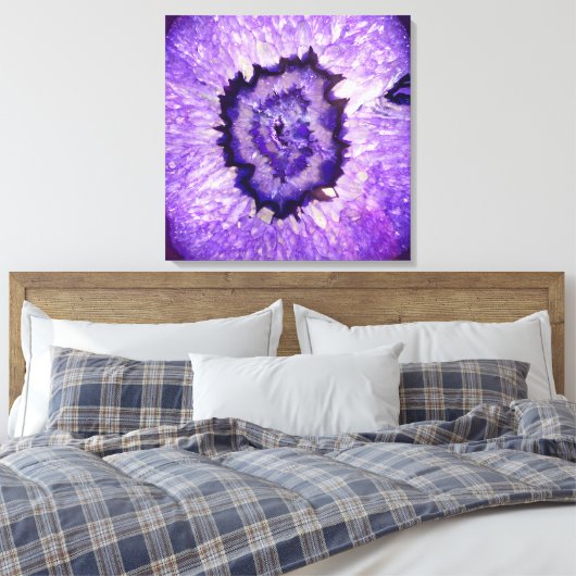 Falln Paarse Agate Geode Canvas Afdruk (Insitu (Slaapkamer))