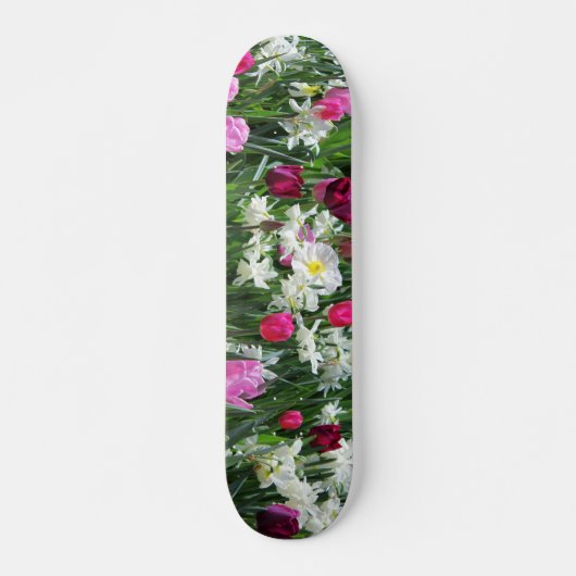 Falln Romantic Spring Morning Skateboard (Voorkant)