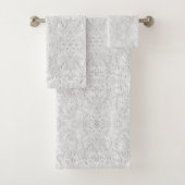 Falln White Lace Bad Handdoek (Insitu)