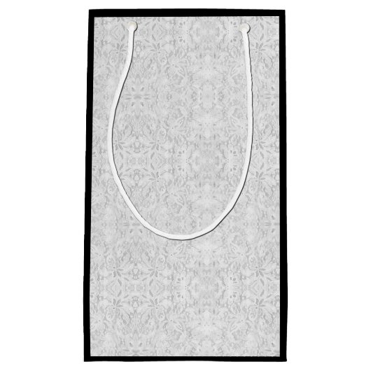 Falln White Lace Klein Cadeauzakje (Voorkant)