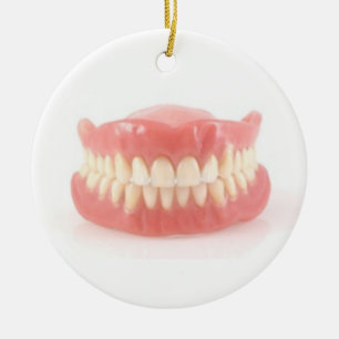 "FALSE TEETH" OVER DE HILL ORNAMENT EN GIFT