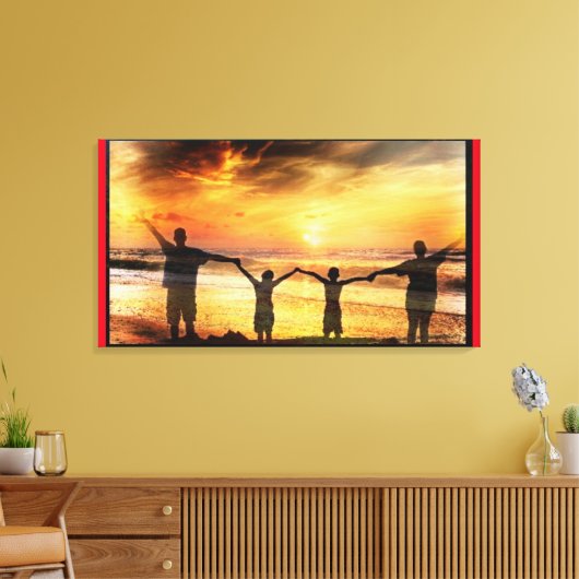 Familie aan strandzijde canvas afdruk (Insitu (Woonkamer))