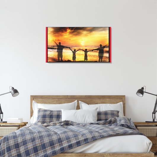 Familie aan strandzijde canvas afdruk (Insitu (Slaapkamer))