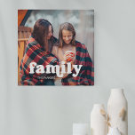 Familie | Boho Text Overlay met Foto Canvas Afdruk<br><div class="desc">Deze eenvoudige en stijlvolle canvasafdruk biedt uw persoonlijke foto,  samen met het woord "familie" in boho white modern typografie en een plek om de achternaam van uw familie toe te voegen.</div>