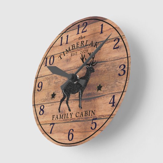 Familie Cabin Rustiek Hout Gepersonaliseerde Muur  Ronde Klok (Hoek)