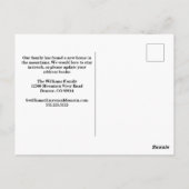 Familie die naar de Verandering van het Adres van Briefkaart (Achterkant)