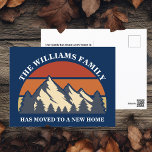Familie die naar de Verandering van het Adres van  Briefkaart<br><div class="desc">Onze familie is naar de bergen verhuisd. Een prachtige tekening van een zonsondergang over een bos en berggebied is een  manier om je adreswijziging aan vrienden en andere contacten aan te kondigen. Beveel deze schattige,  bewegende briefkaarten om je liefde voor natuur en nieuw huis te shows.</div>