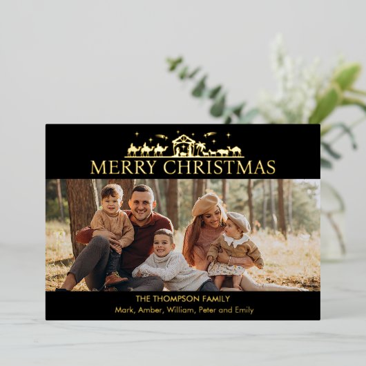 Familie Foto Eenvoudige Geboorte Religieuze Kerstm Folie Feestdagenkaart (Staand Voorkant)