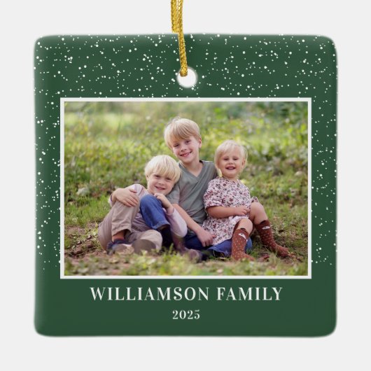 Familie Foto Keepomwille Snow Green Kerstmis Keramisch Ornament (Voorkant)