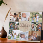 Familie fotocollage Believe Quote en 10 Afbeelding Fotoplaat<br><div class="desc">Foto Collage Plaque met 10 van je favoriete foto's. De tekst in het centrum leest "geloof wees gelukkig"en is letterlijk gemaakt in vette typografie en casual, vaag doopvontmanuscript. Het fotomalplaatje is opstelling voor u om 10 afbeeldingen toe te voegen, die in landschaps, vierkant en portret afbeeldingen worden getoond om u...</div>