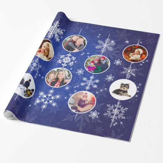 Familie Foto's met Kerstmis Snowflakes Cobalt Blue Cadeaupapier (Uitgerold)