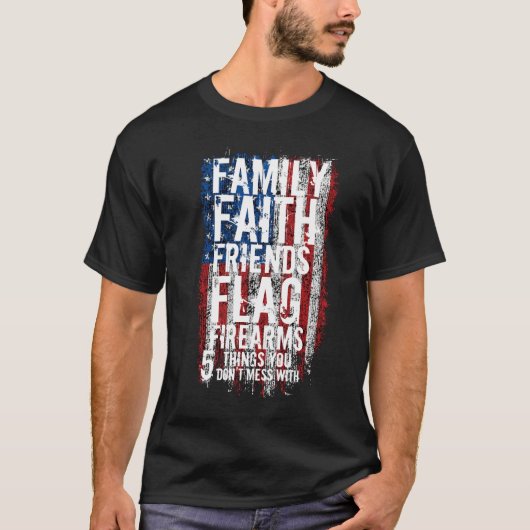 FAMILIE FRIENDS FLAG... T-SHIRT (Voorkant)