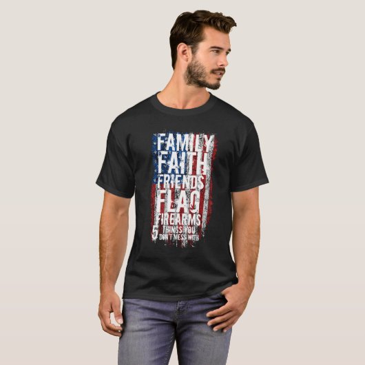 FAMILIE FRIENDS FLAG... T-SHIRT (Voorkant volledig)