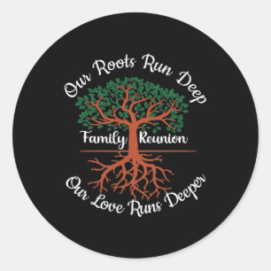 Familie herenigt onze wortels met diepe bomen ronde sticker