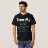 Familie "hoogstwaarschijnlijk" debatteert over May T-shirt (Voorkant volledig)