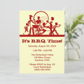 Familie in een barbecueskast die rood en crème uit kaart (Staand voorkant)