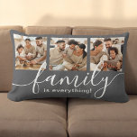 Familie is alles 3 Photo Collage Grijs Kussen<br><div class="desc">Accent uw huis met deze aantrekkelijke lumbale kussen met 3 speciale familie foto's. Het handgeschreven script van vandaag luidt: "familie is alles!" Deel herinneringen aan gekoesterde familietijd samen en show wat belangrijk voor je is. Of het nu gaat om uw eigen gezinsleden of uitgebreide familie, broers, neven, grootouders, tantes, ooms...</div>