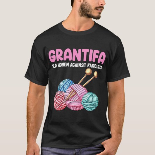 Familie Joke Grantifa Oude vrouwen tegen fascisten T-shirt (Voorkant)