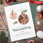 Familie Kerst Huisdier Fotocollage Modern Feestdagenkaart<br><div class="desc">Ontdek een unieke charmante manier om uw feestelijke seizoen te delen met onze aangepaste Family Christmas Pets Fotocollage Groeten Kaart. Deze kaart legt de essentie van familievreugde, gezelschap van huisdieren en kerstwarmte vast - alles in één! De voorkant van de kaart cadeau een elegant collage-ontwerp, op maat gemaakt voor maximaal...</div>