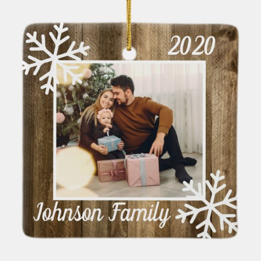Familie kerstversiering met foto | Rustic Barnwood Keramisch Ornament (Achterkant)
