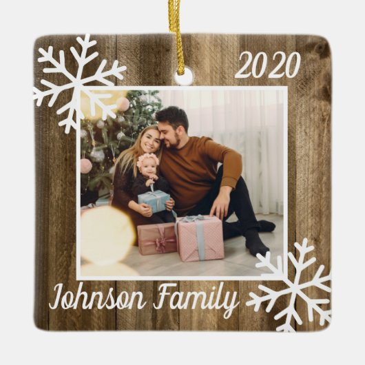 Familie kerstversiering met foto | Rustic Barnwood Keramisch Ornament (Voorkant)