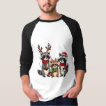 Familie Matching Christmas Raccoons Santa Hat T-shirt<br><div class="desc">Raccoon familie,  Kerst wasberen,  Vakantie dieren,  Kerstmis 2024,  Feestelijke familie,  Kerstgeest,  Vakantiegrafiek,  Santa Hat wasberen,  Kerstmis wasbeer familie,  rendier hoorns,  vakantie juichen,  feestelijke dieren</div>
