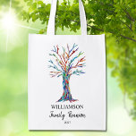 Familie reünie - Grocery Bag Boodschappentas<br><div class="desc">Deze Gezinsherenigingsherbruikbare grocery-tassen zijn versierd met een mozaïekfamilieboom in de kleuren van de regenboog. Pas ze aan met je familienaam en het jaar van je reünie. Omdat we ons eigen kunstwerk creëer,  zal je dit exacte afbeelding niet vinden van andere ontwerpers. Originele mozaïek en Waterverf © Michele Davies.</div>