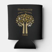 Familie reünie heeft handen omhoog bomen verlaten  blikjeskoeler (Achterkant)