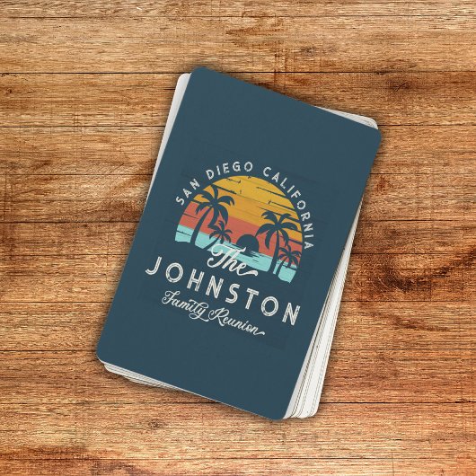  familie reünie retro zonsondergang strand palmen pokerkaarten