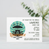 Familie reünie slaat de datumkaart op save the date (Staand voorkant)