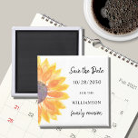 Familie reunion Sunflower Save the Date Magneet<br><div class="desc">Vraag je familie om de datum voor hun familiereünie te bewaren met deze eenvoudige zonnebloem, behalve de datummagneet. Het is voorzien van een waterverf zonnebloem in tinten van geel en oranje. Eenvoudig aan te passen. Omdat we ons eigen kunstwerk creëer, zal je dit exacte afbeelding niet vinden van andere ontwerpers....</div>