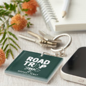 Familie Road Trip Custom Summer Trip Keepsake Sleutelhanger (Voorkant Rechts)