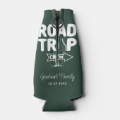 Familie Road Trip Typografie Matching Flesjeskoeler (Achterkant)