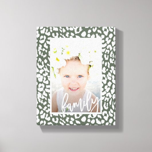 Familie Script Sage Groene Leopard Print Foto (Voorkant)