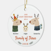 Familie van drie eerste Kerstmis Keramisch Ornament (Links)