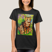 Familie van katten in een tuin, Louis Wain T-shirt (Voorkant)
