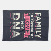 Familie vereist liefde zonder DNA-adoptie Theedoek (Horizontaal)