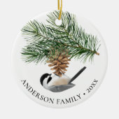 Familiefoto Chickadee op Pine Sprig Kerstmis Keramisch Ornament (Voorkant)