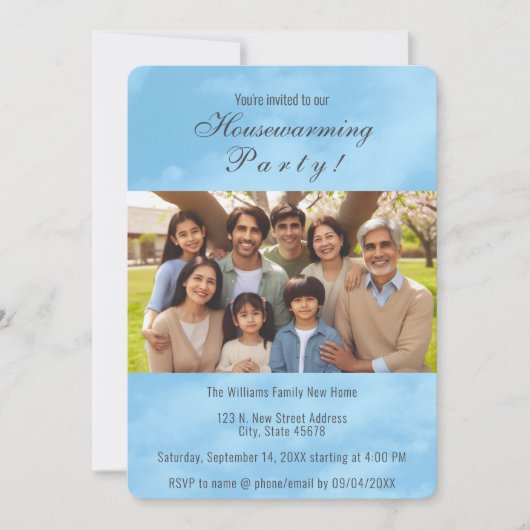 Familiefoto en Blue Sky Housewarming Uitnodiging (Voorkant)