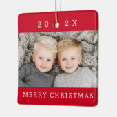 Familiefoto en jaarrood Vrolijk Kerstfeest Keramisch Ornament (Links)